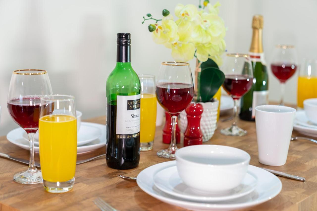 Avril Serviced Apartment Бирмингем Экстерьер фото